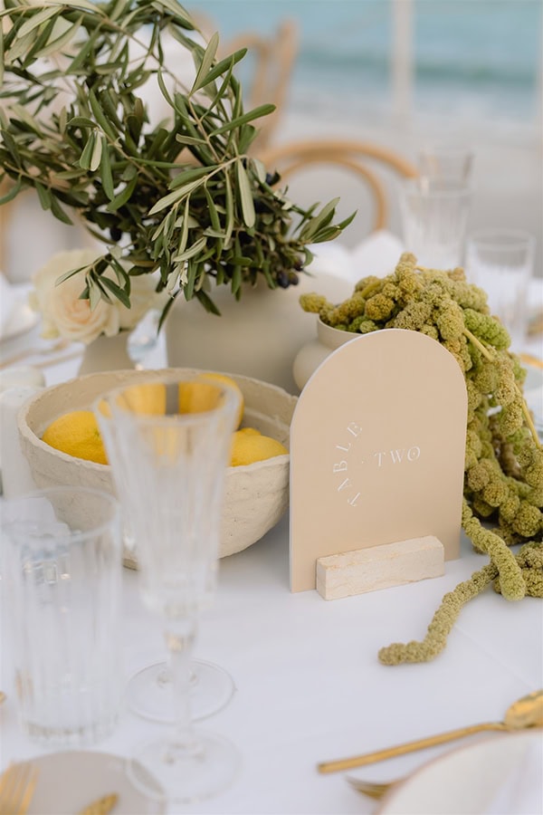 minimal-chic-destination-wedding-galu-seaside-yellow-hues_07x