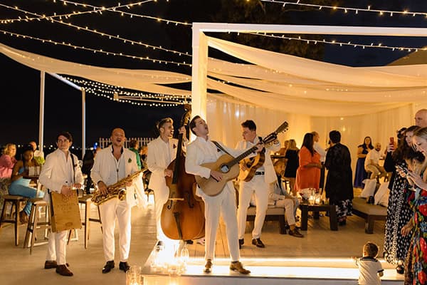 minimal-chic-destination-wedding-galu-seaside-yellow-hues_11