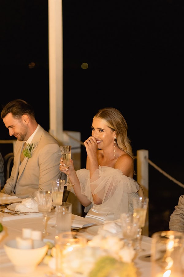 minimal-chic-destination-wedding-galu-seaside-yellow-hues_14