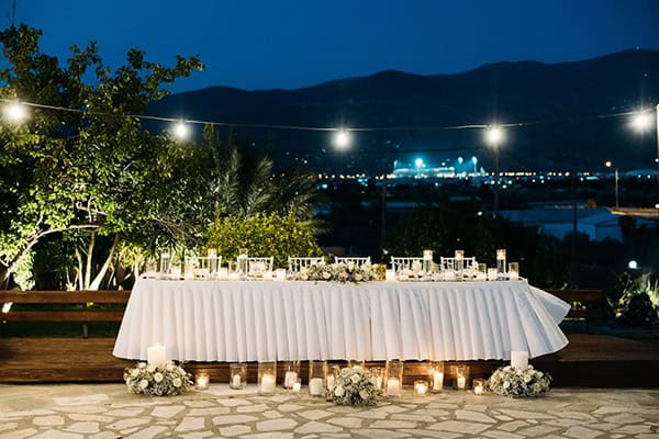 minimal-chic-destination-wedding-volos-white-roses_24