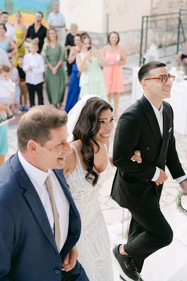 minimal-chic-wedding-nafpaktos-romantic-snaphots_14