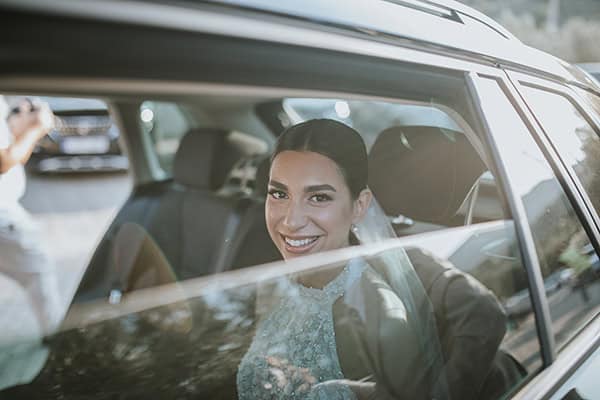 modern-summer-wedding-athens-colorful-flowers_08
