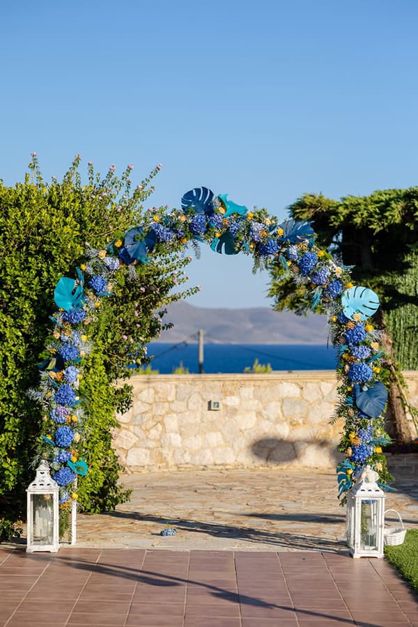 modern-summer-wedding-ktima-aperanto-galazio_05