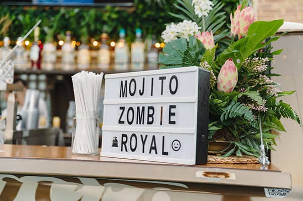 modern-summer-wedding-ktima-aperanto-galazio_11