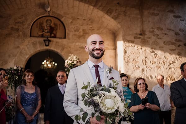 modern-summer-wedding-lapatsa-countryside-venue_15