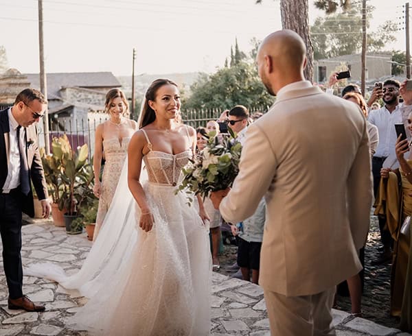 modern-summer-wedding-lapatsa-countryside-venue_18