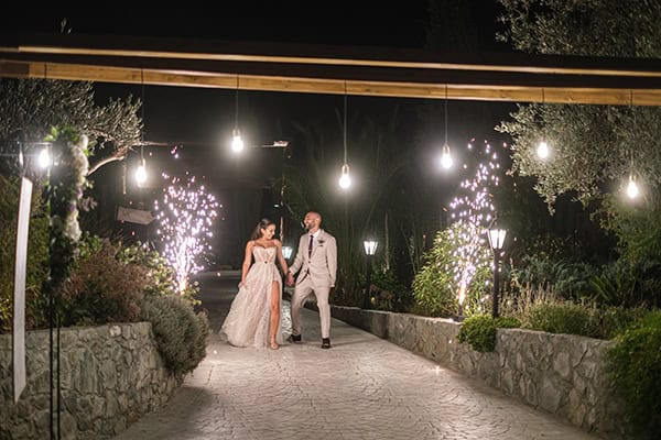 modern-summer-wedding-lapatsa-countryside-venue_34