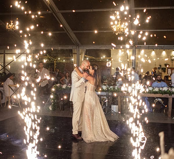 modern-summer-wedding-lapatsa-countryside-venue_35