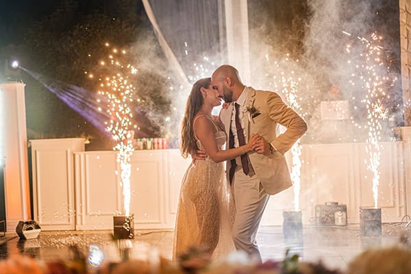 modern-summer-wedding-lapatsa-countryside-venue_36