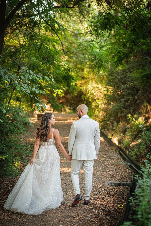 modern-summer-wedding-lapatsa-countryside-venue_39