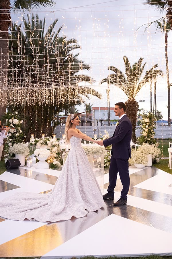 romantic-chic-summer-wedding-larnaca-white-blossom_22