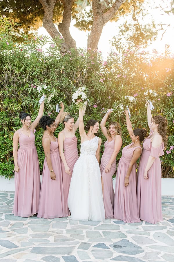 romantic-chic-wedding-athenian-riviera-lush-floral-arrangments_08