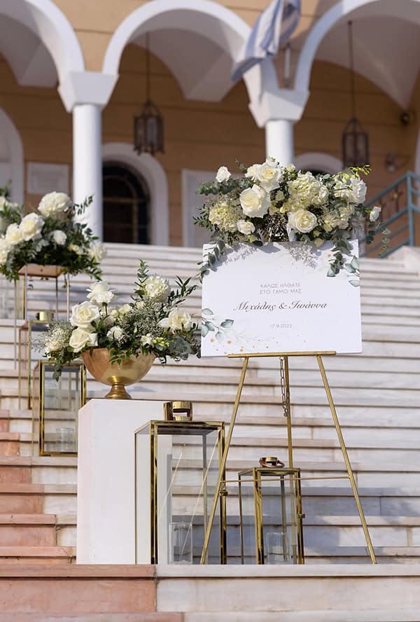 romantic-chic-wedding-athens-white-roses_06