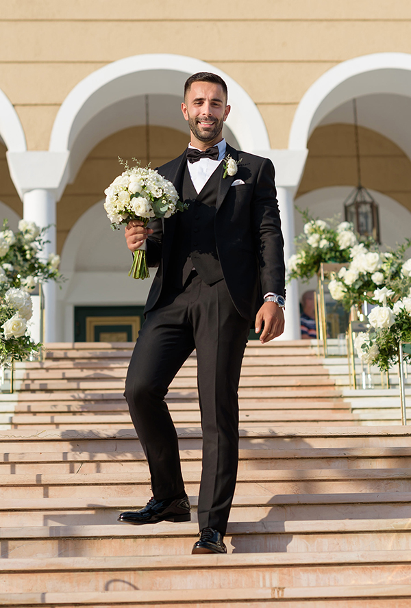 romantic-chic-wedding-athens-white-roses_08