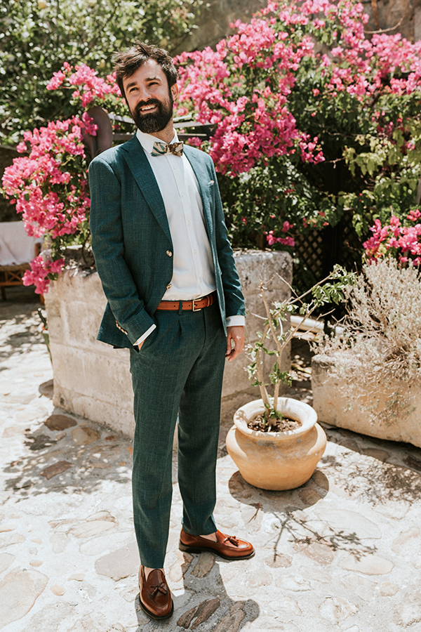 romantic-destination-wedding-crete-dried-flowers_10
