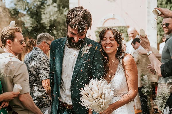 romantic-destination-wedding-crete-dried-flowers_16