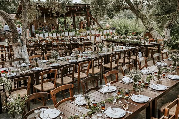 romantic-destination-wedding-crete-dried-flowers_20