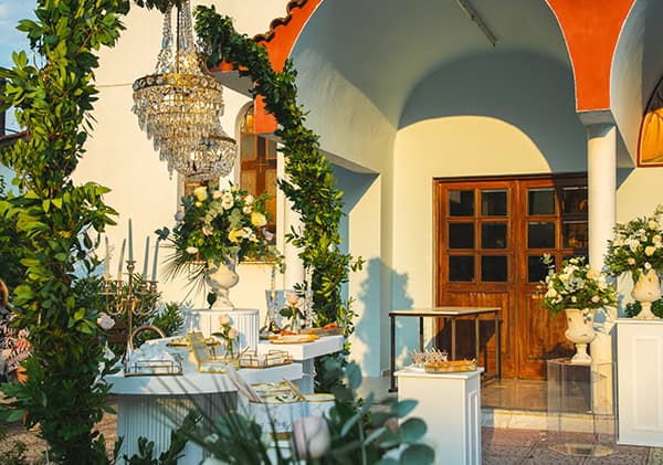 romantic-fall-wedding-kilkis-roses-pastel-hues_09x