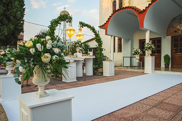 romantic-fall-wedding-kilkis-roses-pastel-hues_11