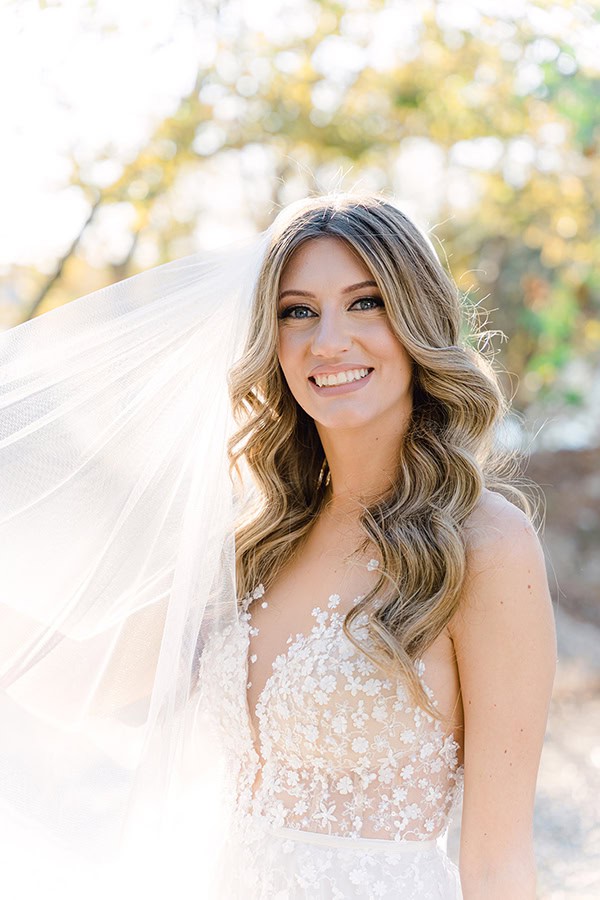 romantic-fall-wedding-wild-flowers_07x