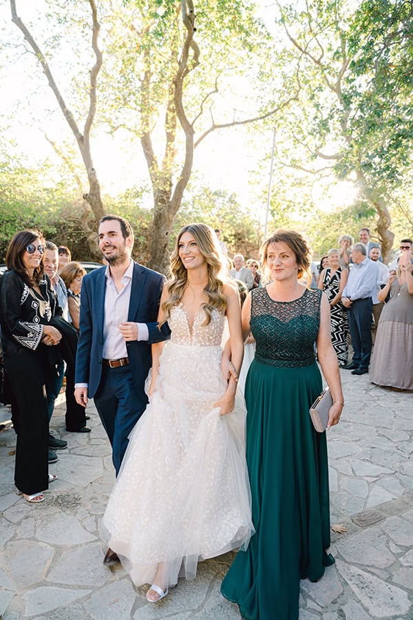 romantic-fall-wedding-wild-flowers_20