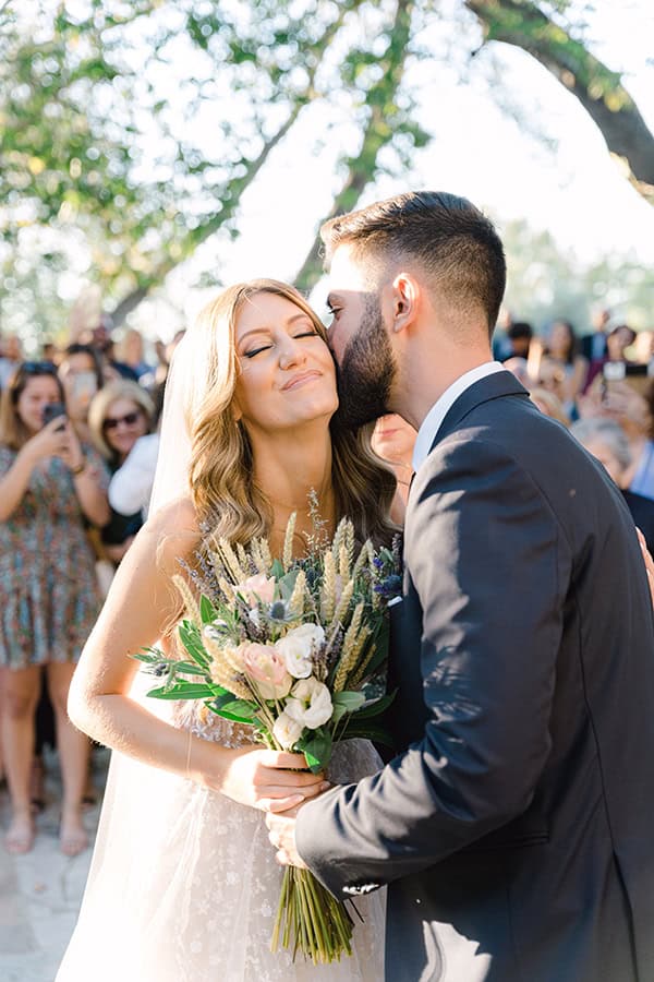 romantic-fall-wedding-wild-flowers_21