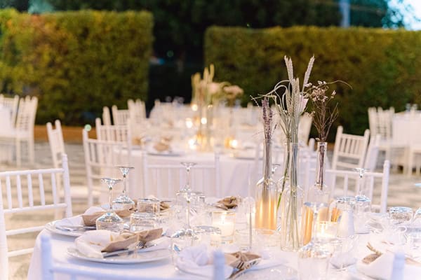 romantic-fall-wedding-wild-flowers_26