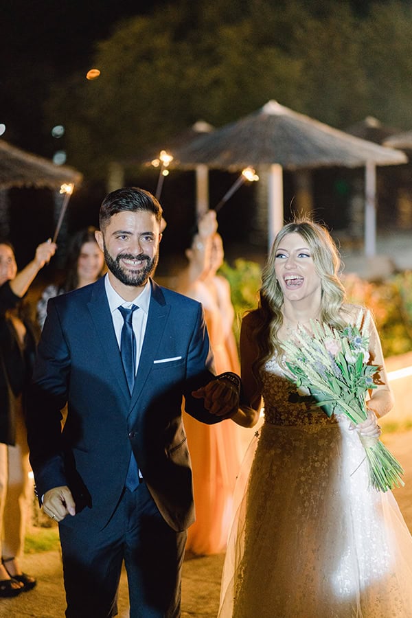 romantic-fall-wedding-wild-flowers_32