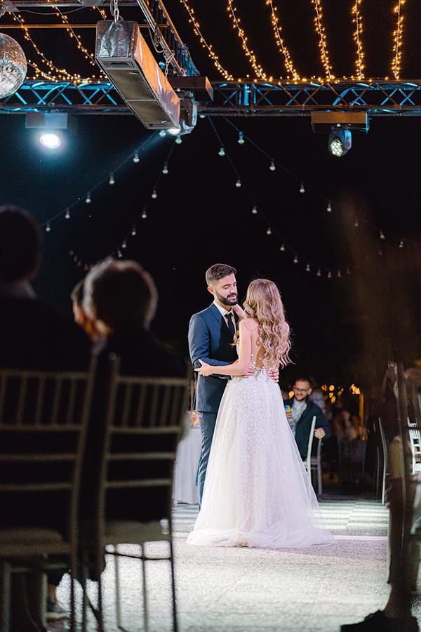 romantic-fall-wedding-wild-flowers_35