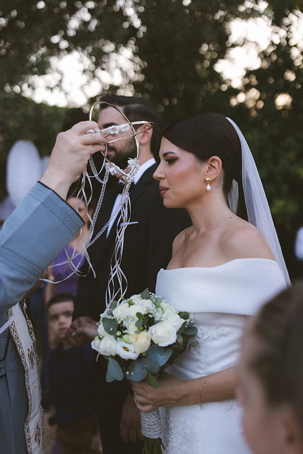 romantic-summer-wedding-alsos-nimfon-white-flowers_12
