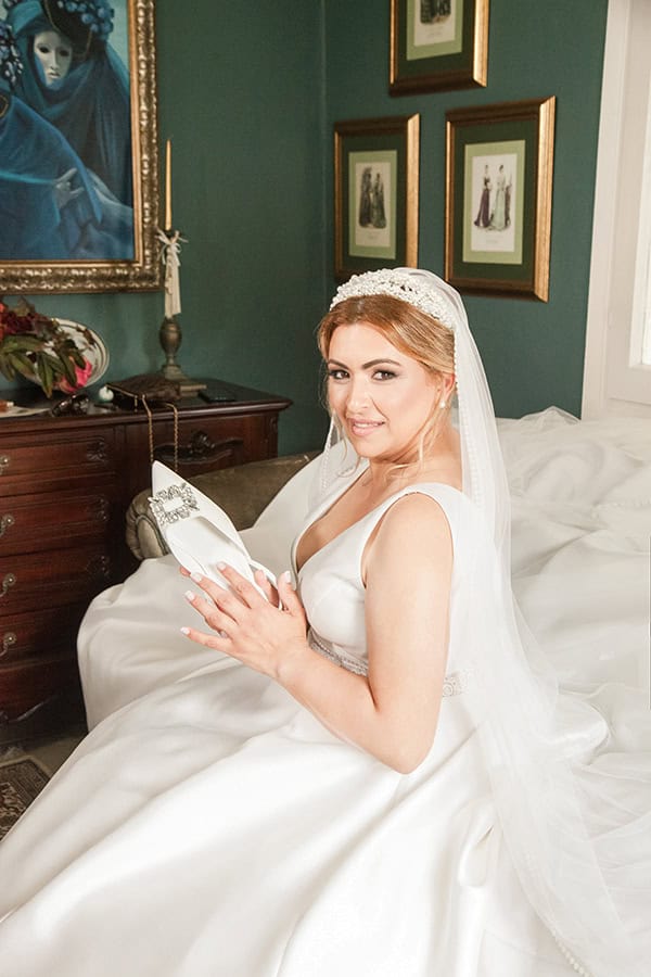 romantic-summer-wedding-kavala-white-flowers_01