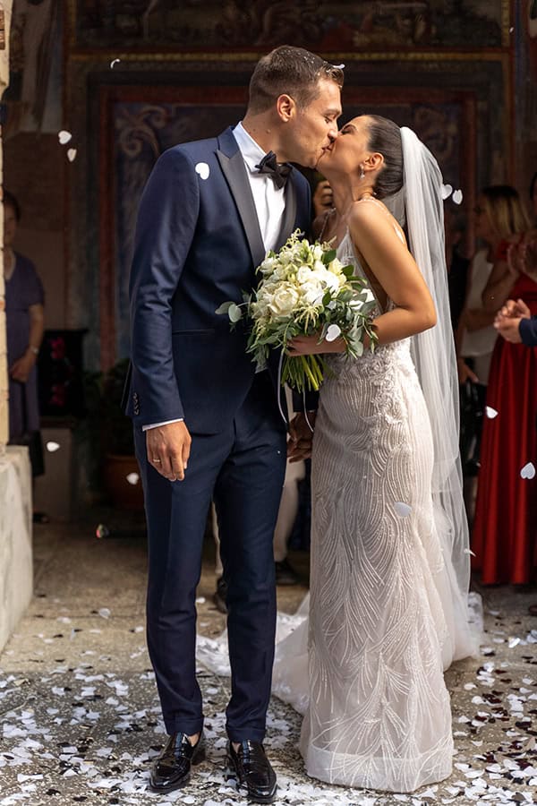 romantic-summer-wedding-kozani-gold-details_24