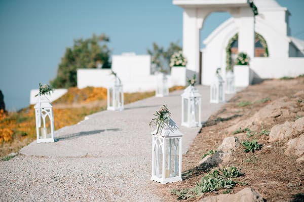 romantic-summer-wedding-lesvos-whites-flowers_10