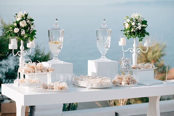 romantic-summer-wedding-lesvos-whites-flowers_11