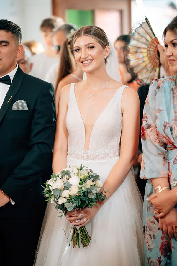 romantic-summer-wedding-lesvos-whites-flowers_17x