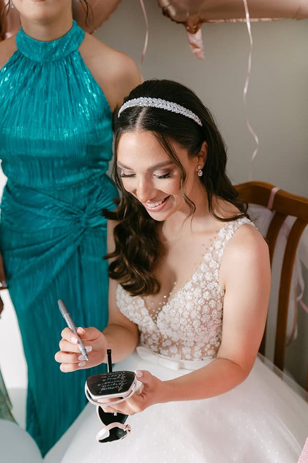 romantic-summer-wedding-patras-fucshia-roses_08x