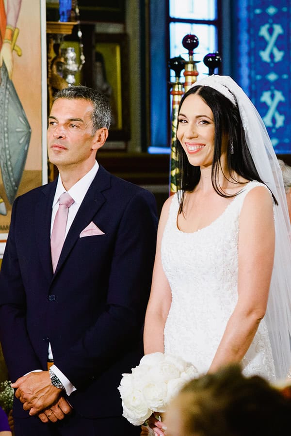 romantic-wedding-lakonia-white-blooms_21