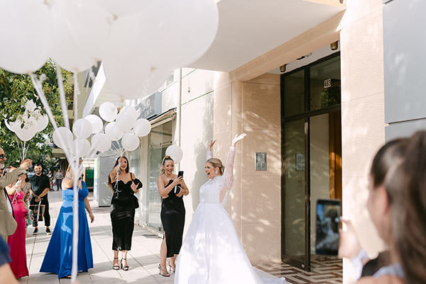 romantic-wedding-patras-all-white-flowers_06