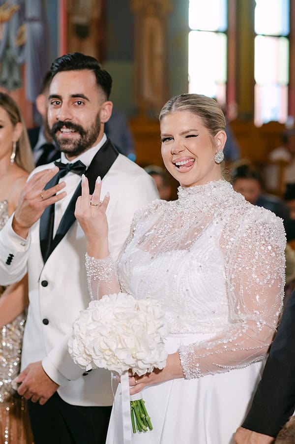 romantic-wedding-patras-all-white-flowers_15