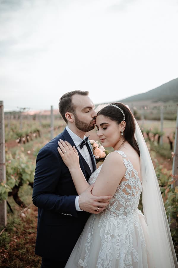 spring-wedding-kavala-peach-roses_02