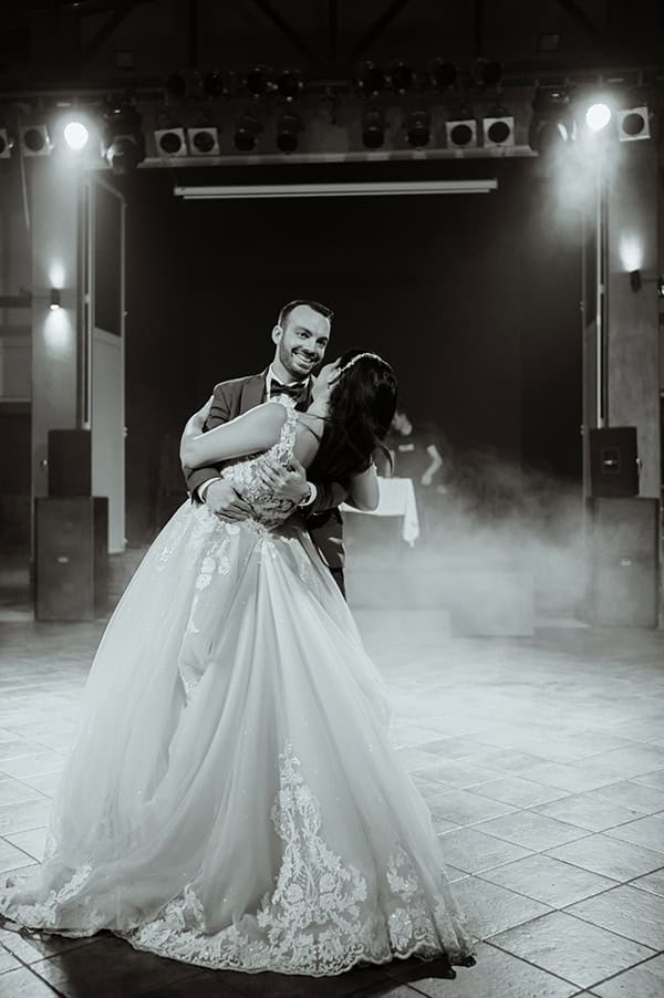 spring-wedding-kavala-peach-roses_18