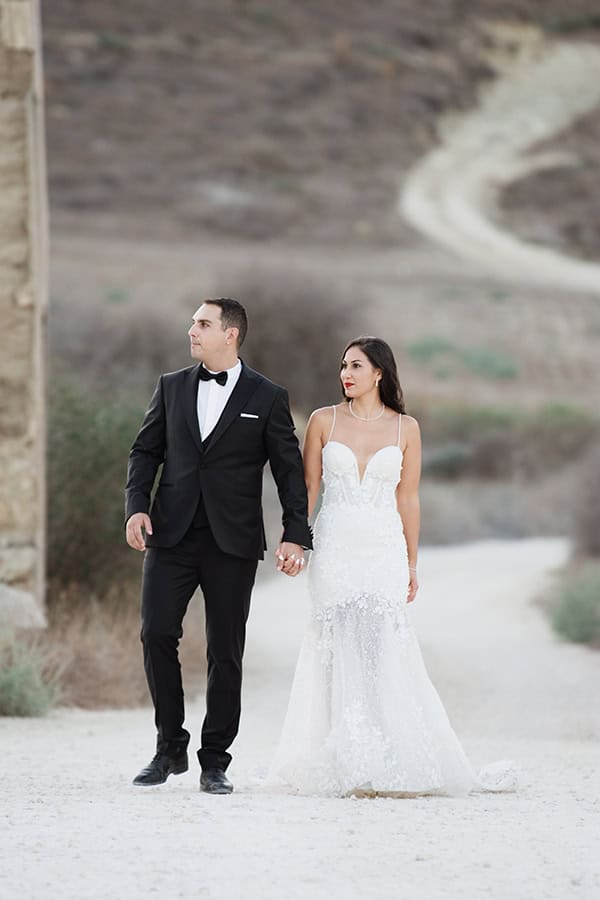 spring-wedding-nicosia-white-florals-romantc-mood_21