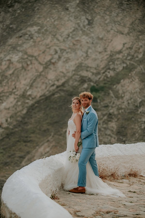 spring-wedding-serifos-white-blooms-olive_37