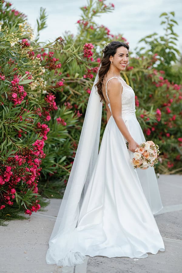 stylish-summer-wedding-andros-bougainvillea_03