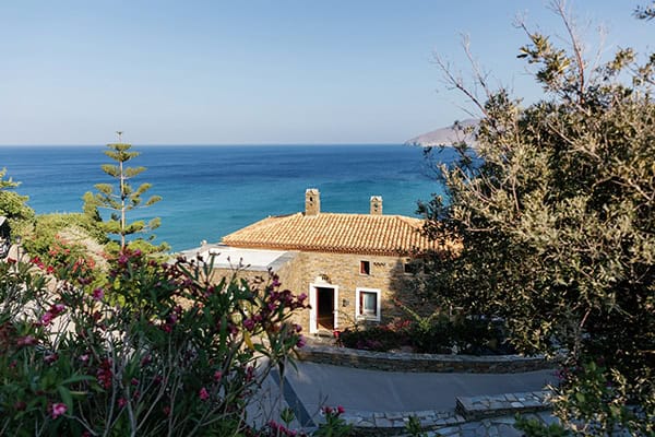 stylish-summer-wedding-andros-bougainvillea_06