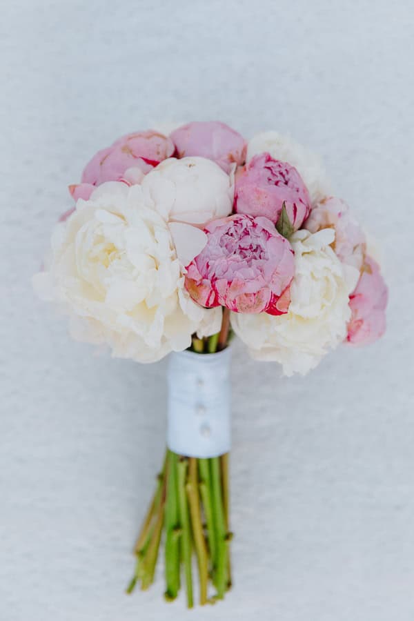 summer-wedding-all-white-flowers_08