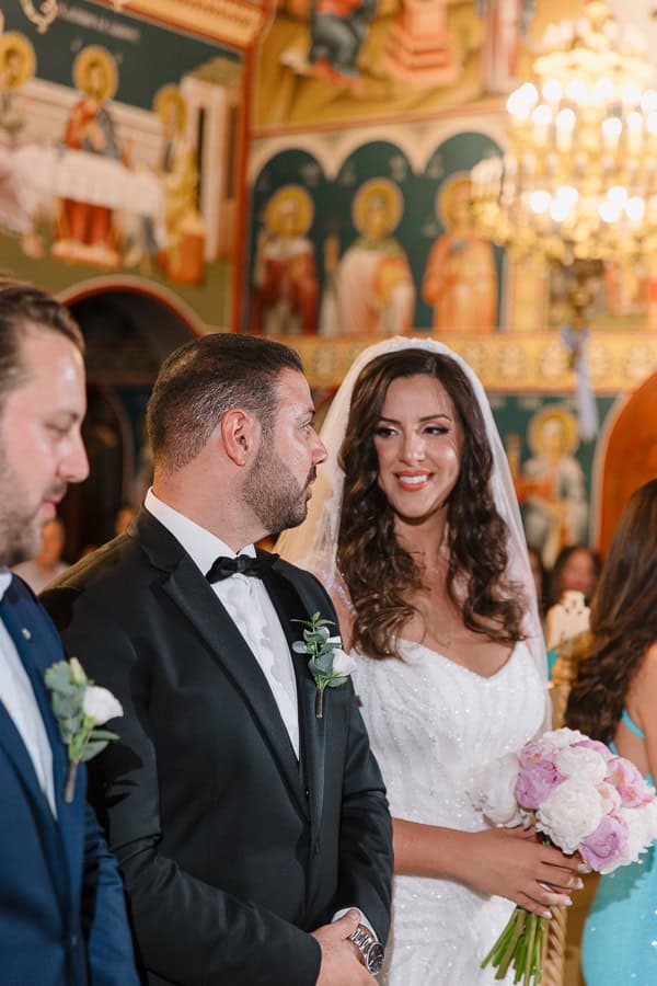 summer-wedding-all-white-flowers_18z