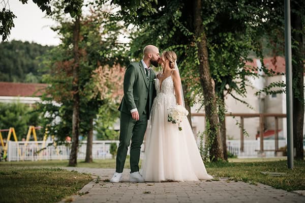 summer-wedding-kastoria-lovely-snapshots_14
