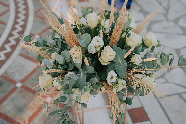 summer-wedding-nea-anchialos-gold-details_12