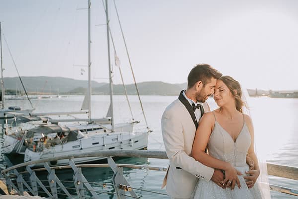 summer-wedding-nea-anchialos-gold-details_19